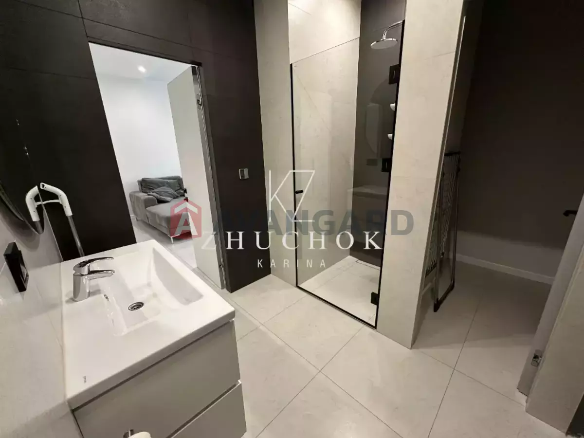 4 ��. ��������, 140/110/15 ��. �., 8/14 ������ ���� 16