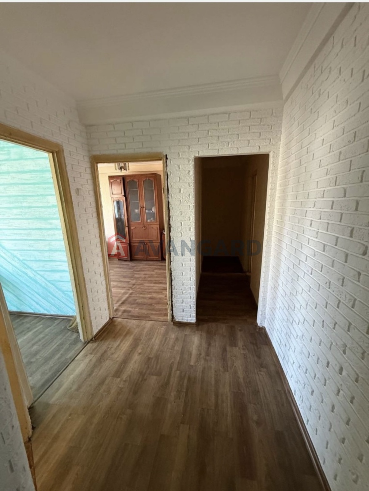 2 ����. ��������, 44/35/6 ��. �., 3/5 ���� ���� 4