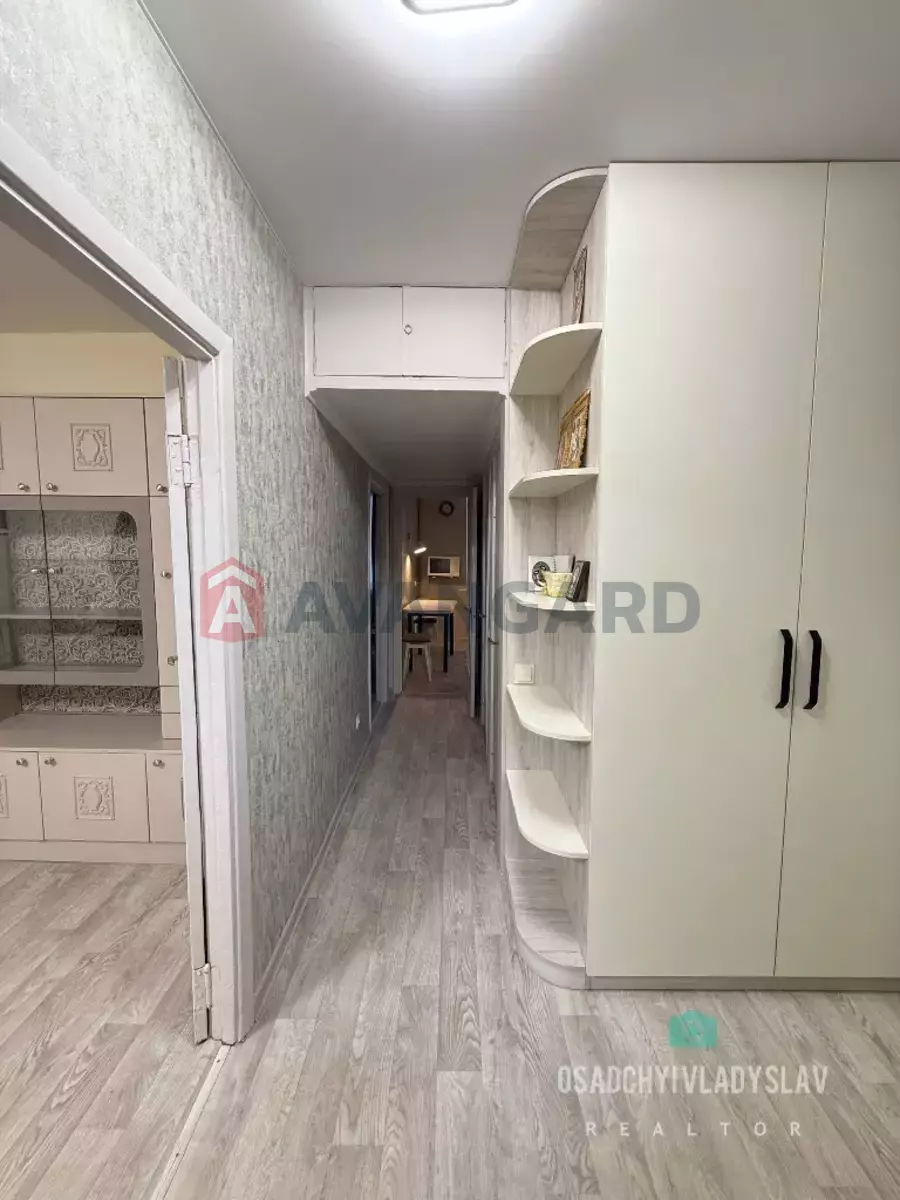 3 ��. ��������, 64/-/- ��. �., 2/9 ������ ���� 4