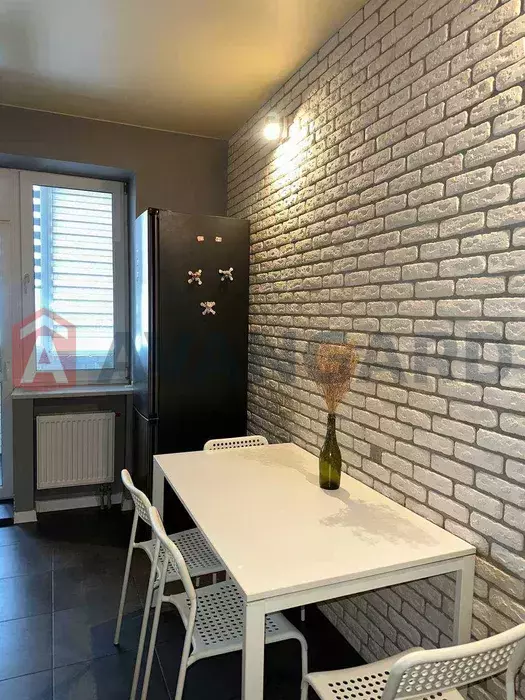 1 ��. ��������, 51/-/15 ��. �., 9/10 ������ ���� 4