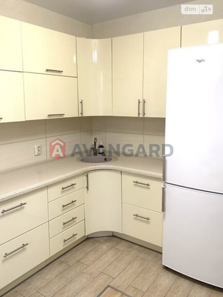 1 ��. ��������, 45/16/15 ��. �., 2/10 ������ ���� 7