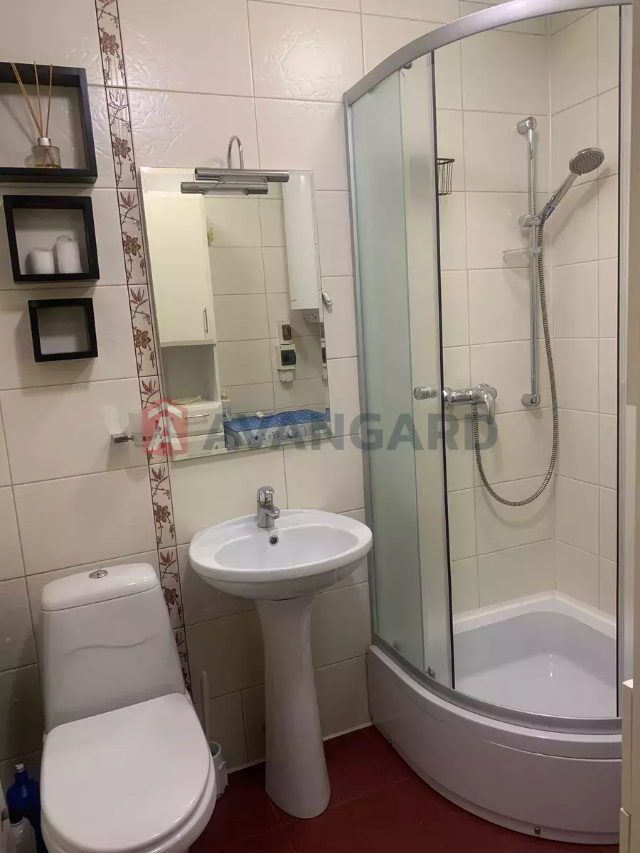 1 ����. ��������, 40/-/8 ��. �., 11/16 ���� ���� 8