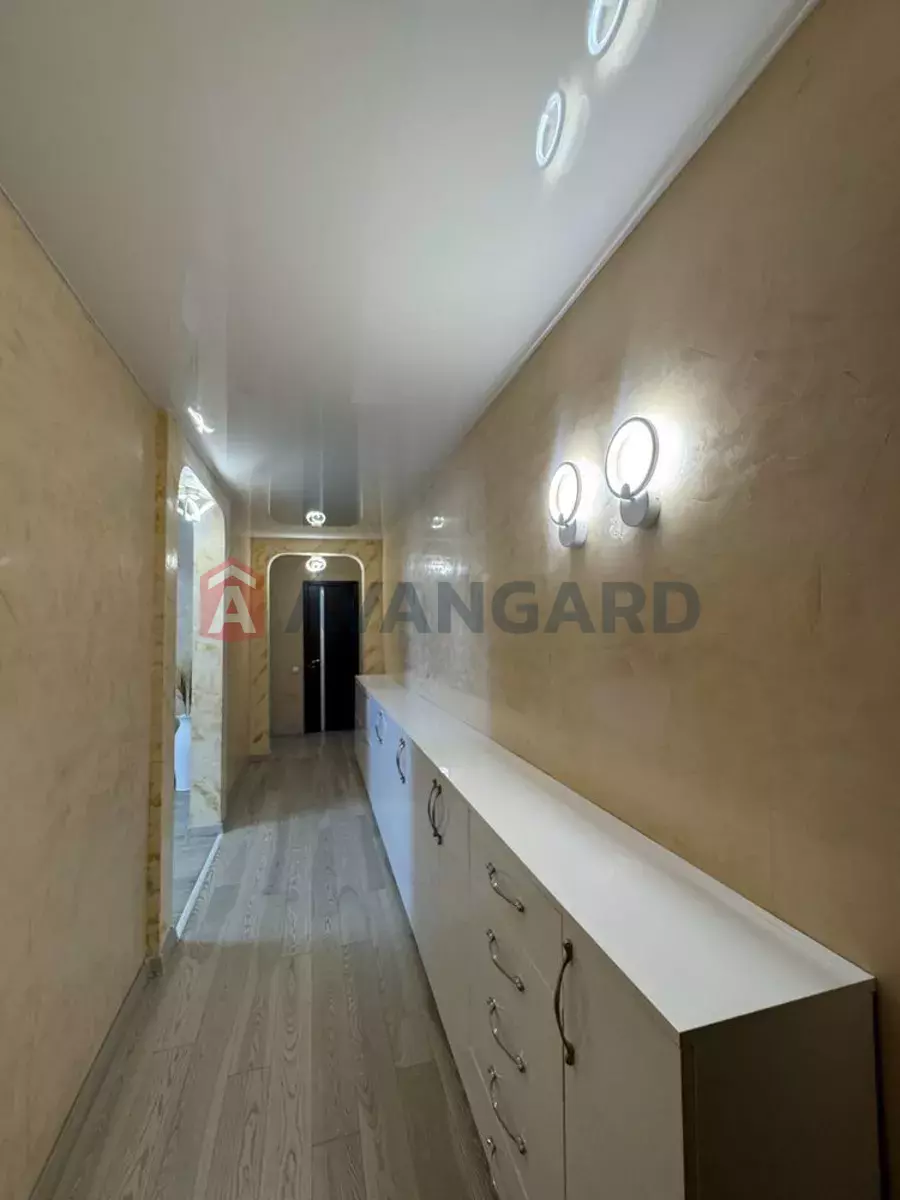 3 ����. ��������, 64/-/15 ��. �., 7/9 ���� ���� 16