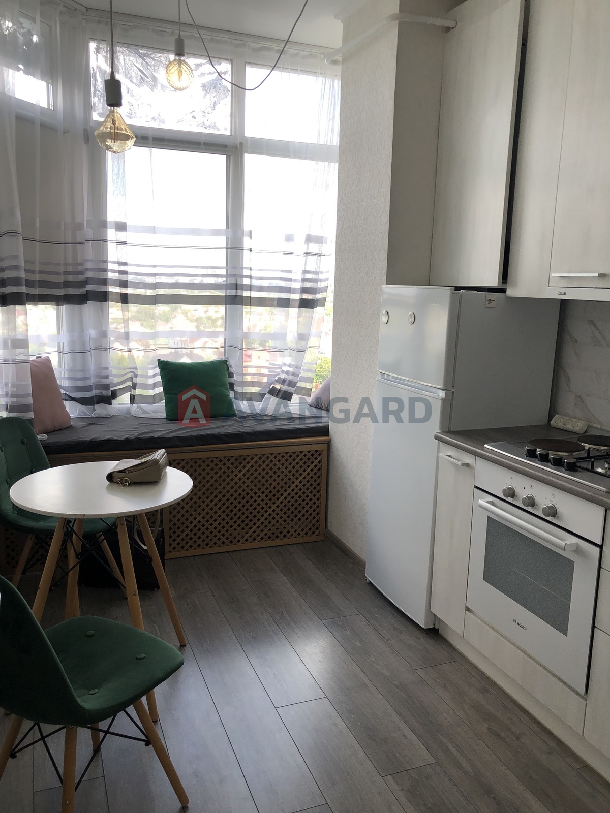 1 ��. ��������, 30/15/8 ��. �., 10/10 ������ ���� 6