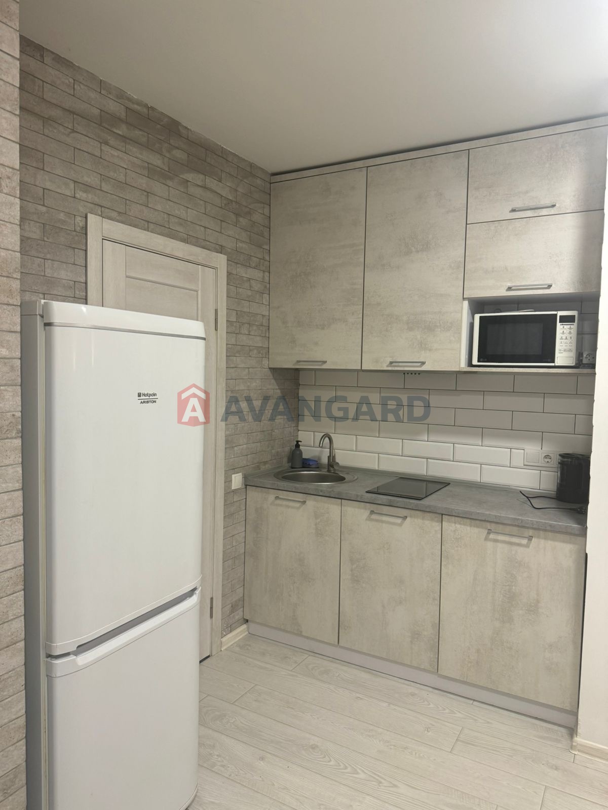 1 . , 28/-/7 . ., 1/1   5