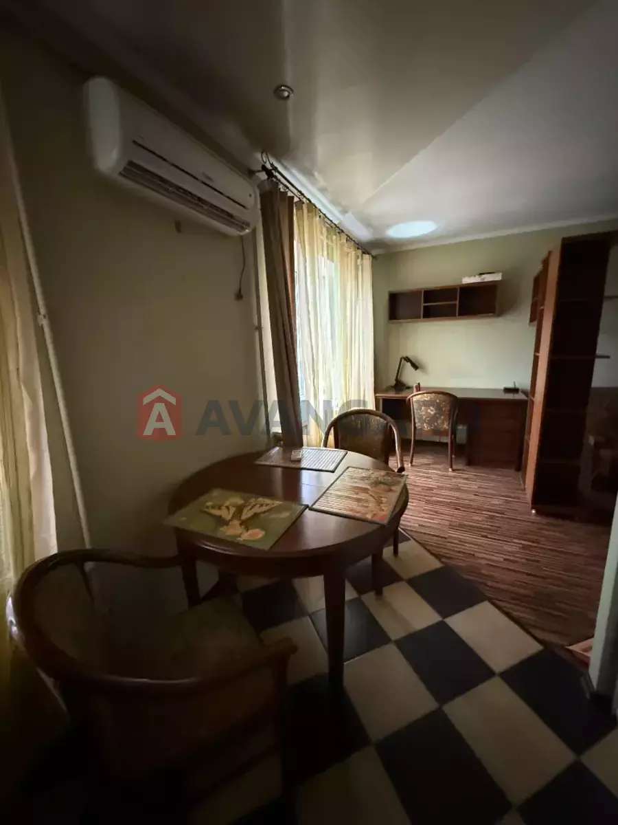 1 ��. ��������, 32/17/7 ��. �., 5/5 ������ ���� 4