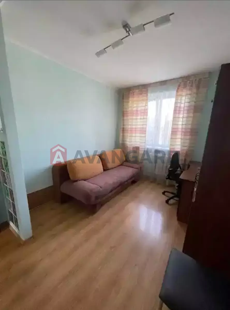 4 ��. ��������, 80/-/8 ��. �., 7/9 ������ ���� 5