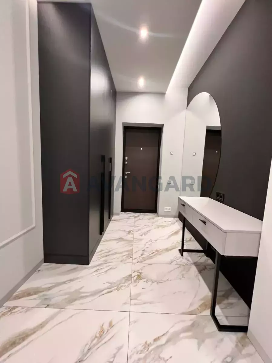 4 ��. ��������, 130/-/- ��. �., 2/14 ������ ���� 3