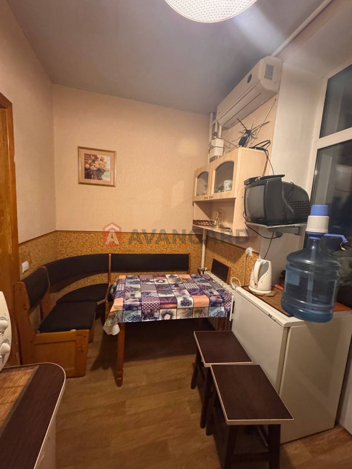 2 ��. ��������, 50/-/- ��. �., 2/5 ������ ���� 10