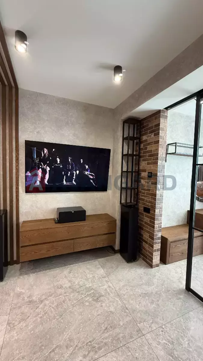 1 ����. ��������, 44/-/- ��. �., 9/14 ���� ���� 10