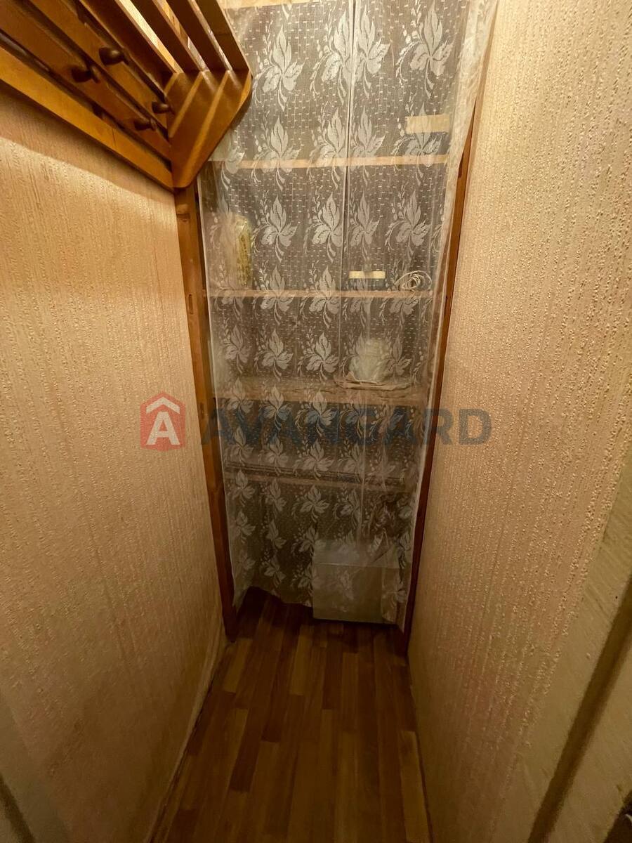 2 ����. ��������, 53/-/8 ��. �., 9/16 ���� ���� 11