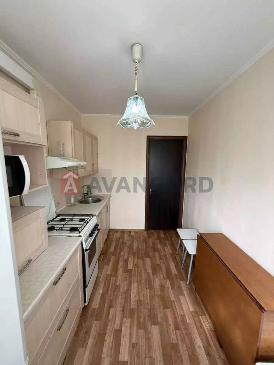 3 ��. ��������, 60/-/7 ��. �., 7/9 ������ ���� 1