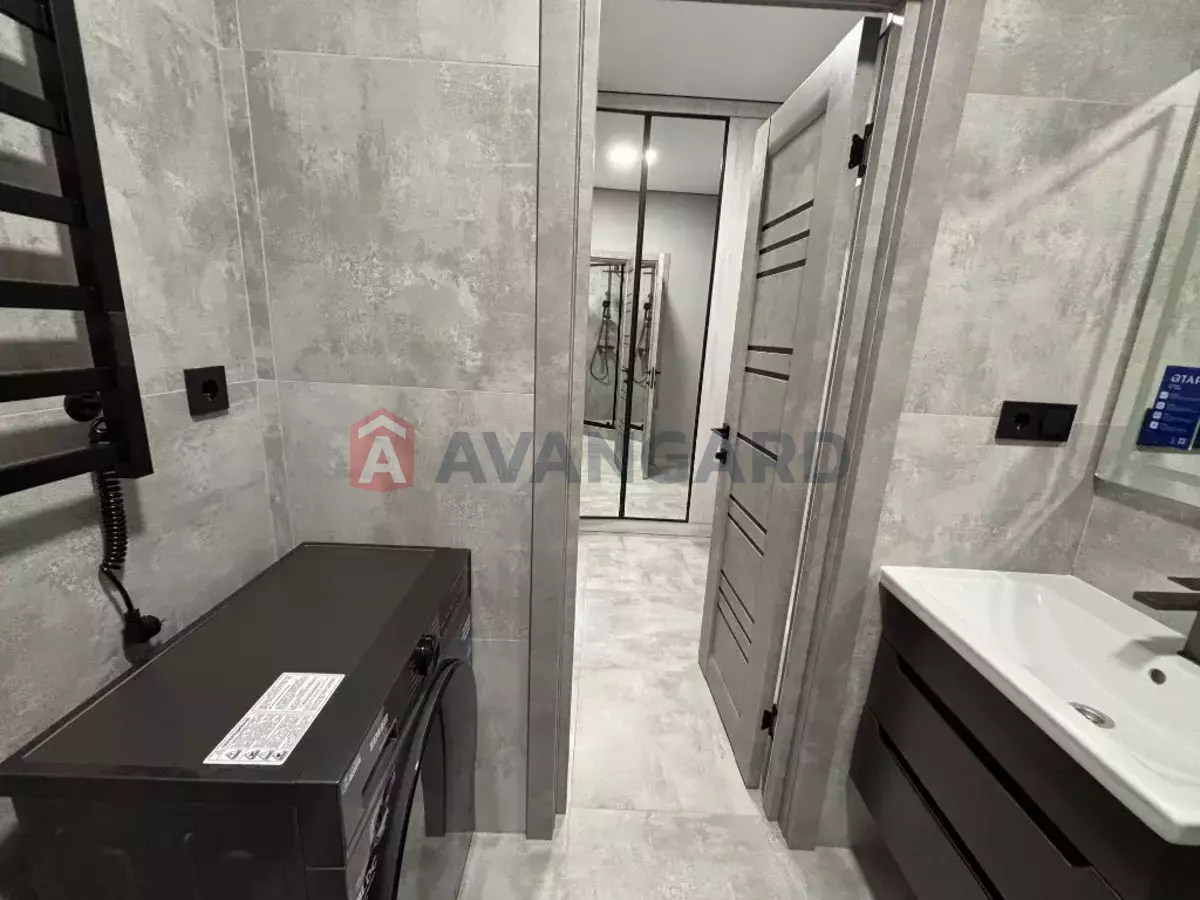 2 ����. ��������, 40/30/10 ��. �., 2/6 ���� ���� 10