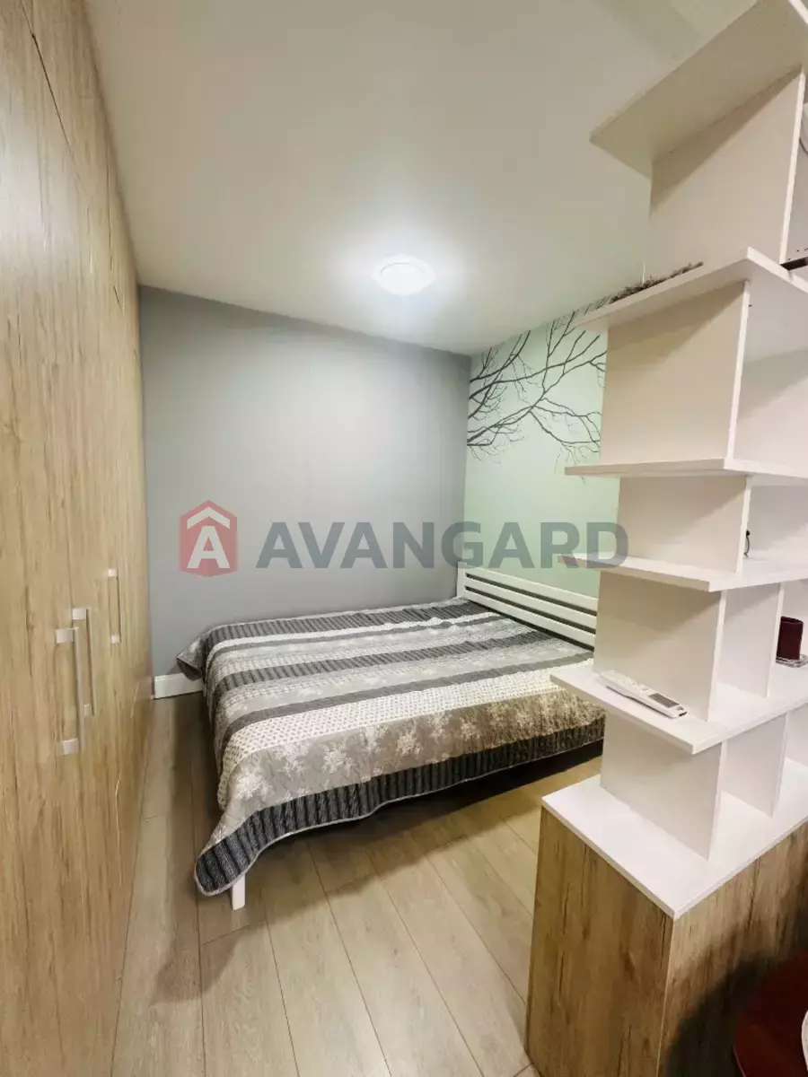 1 ��. ��������, 42/20/15 ��. �., 11/12 ������ ���� 4