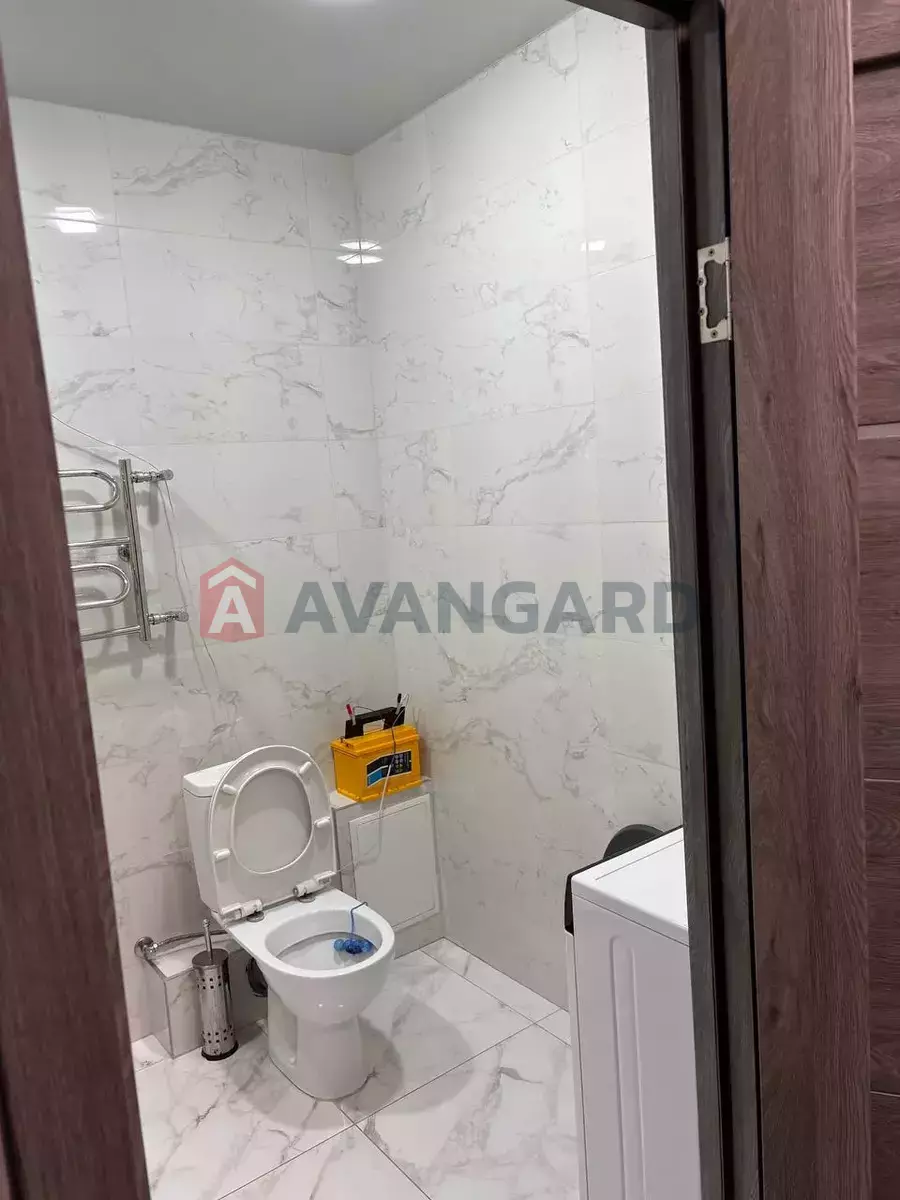 2 ��. ��������, 45/-/- ��. �., 8/10 ������ ���� 8