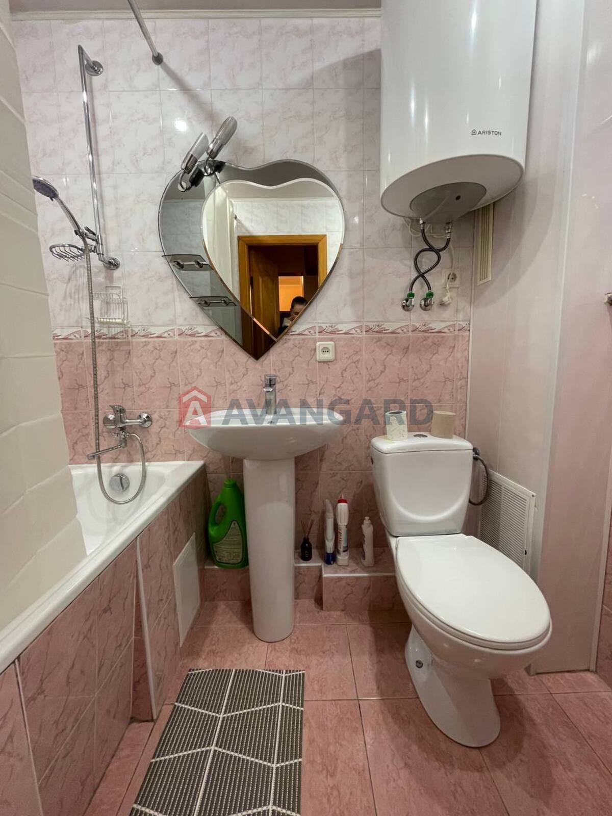 2 ��. ��������, 46/28/9 ��. �., 7/9 ������ ���� 12