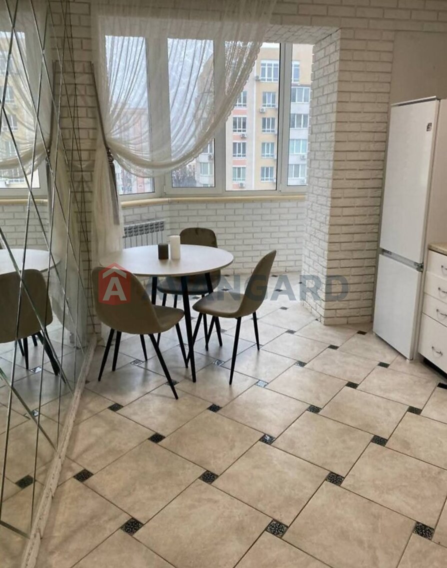 2 ��. ��������, 62/34/14 ��. �., 8/11 ������ ���� 7