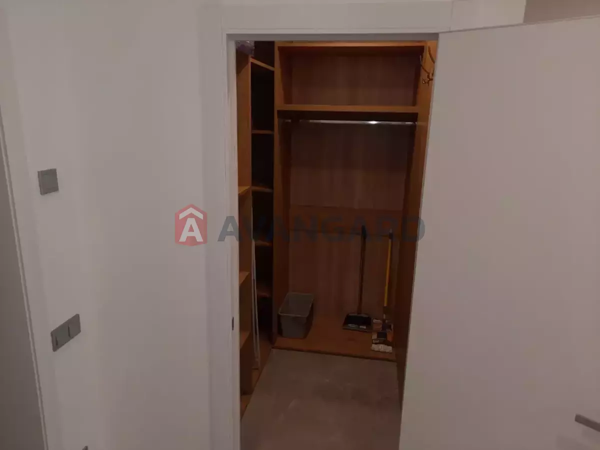 2 ��. ��������, 58/45/15 ��. �., 5/12 ������ ���� 9