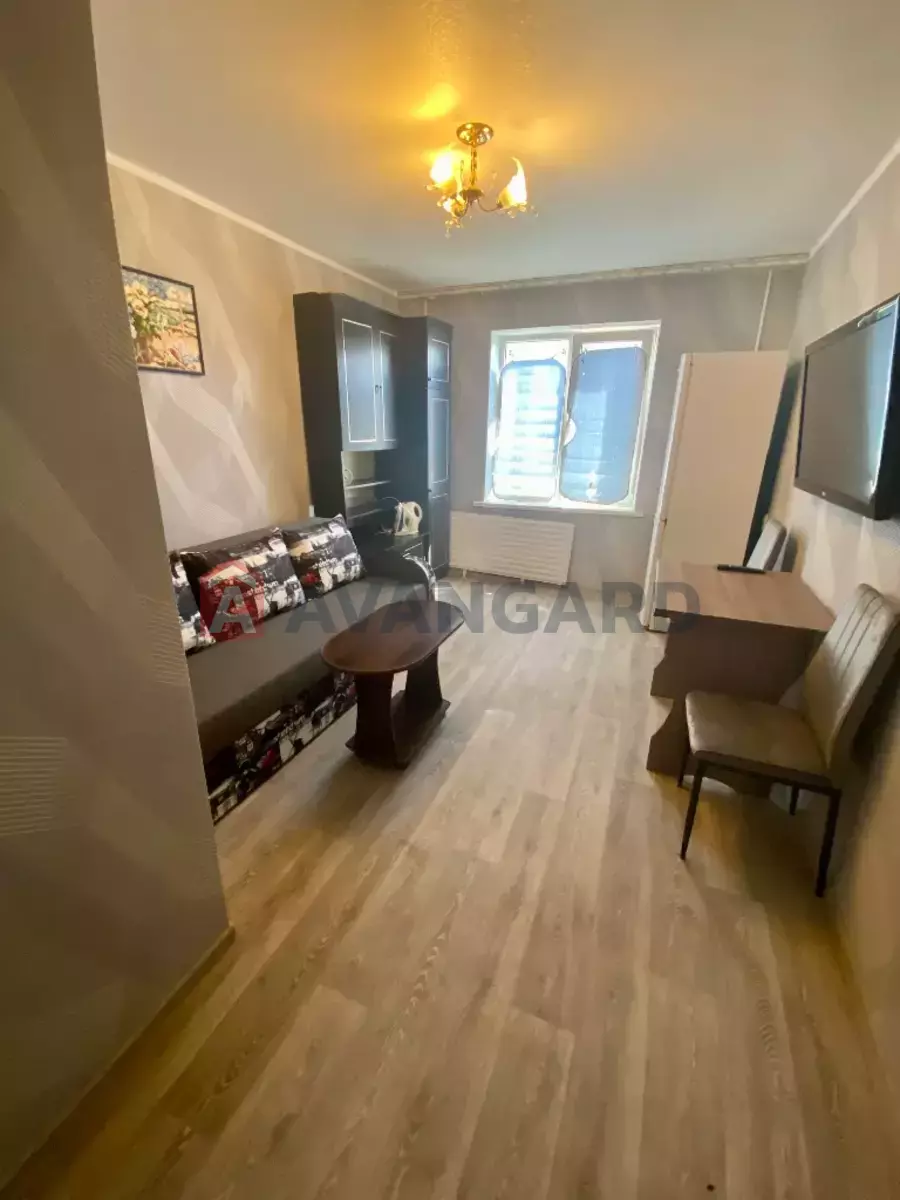 1 ����. ��������, 22/-/- ��. �., 4/9 ���� ���� 8