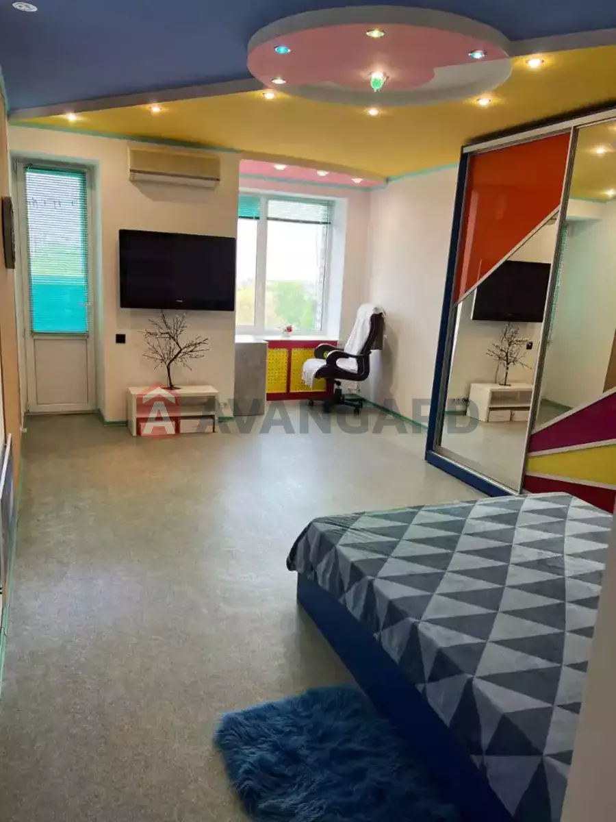 2 ����. ��������, 65/-/- ��. �., 8/16 ���� ���� 10