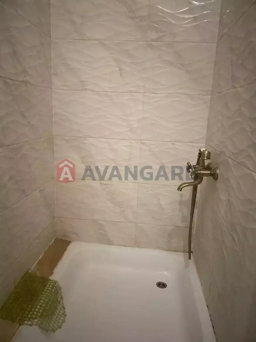 5 ��. ��������, 187/124/10 ��. �., 3/3 ������ ���� 9