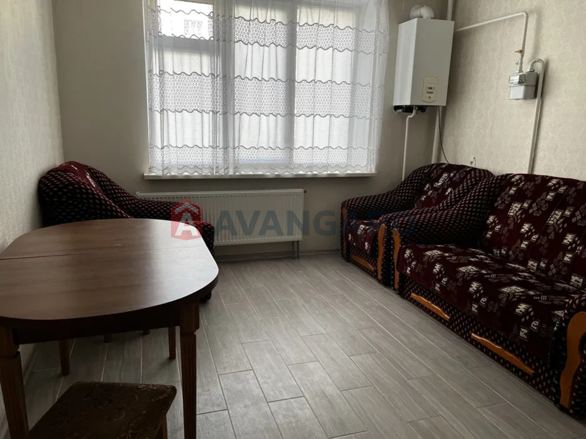 1 ��. ��������, 59/-/22 ��. �., 6/9 ������ ���� 2