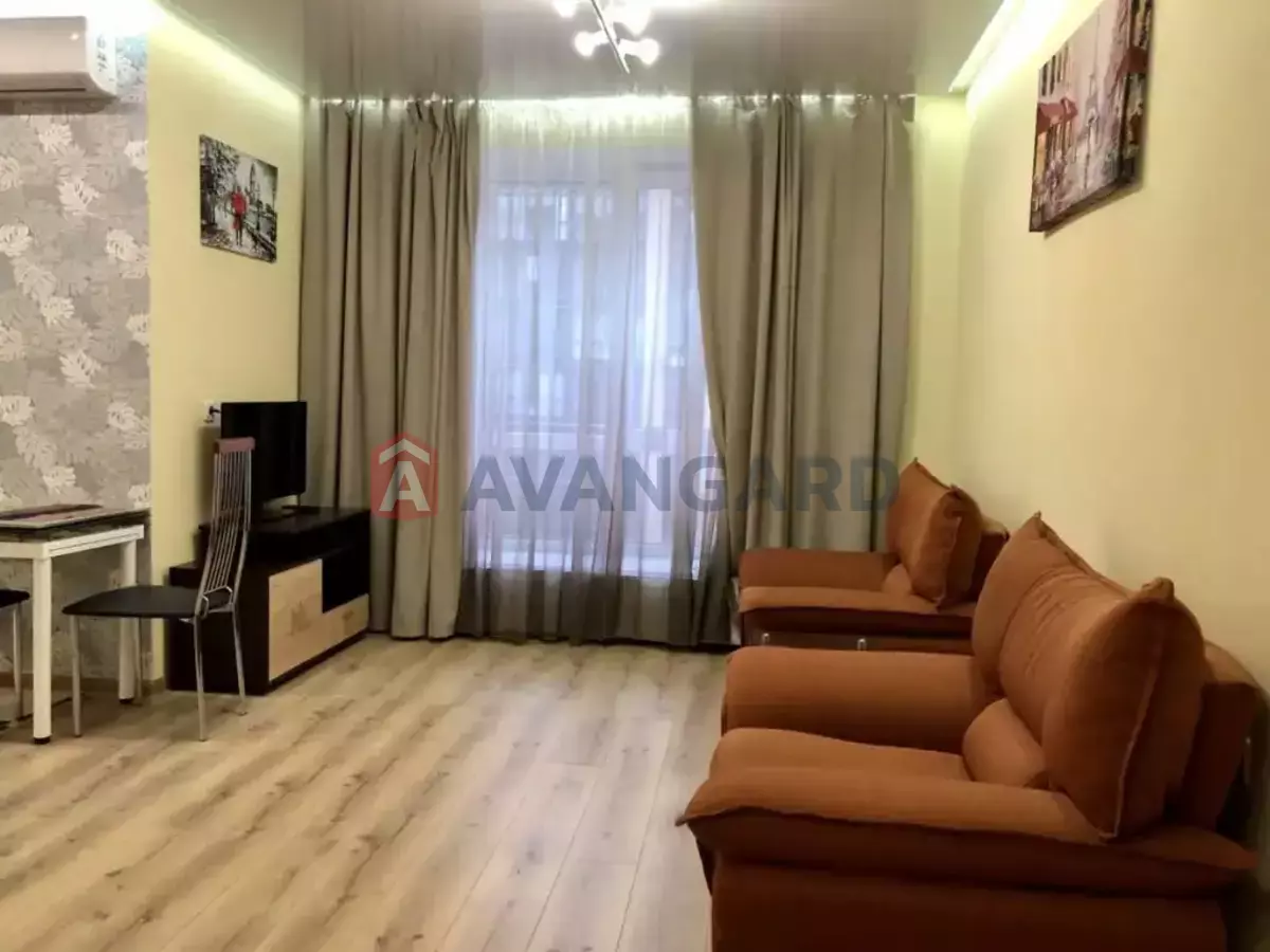 1 ����. ��������, 44/-/15 ��. �., 7/12 ���� ���� 10