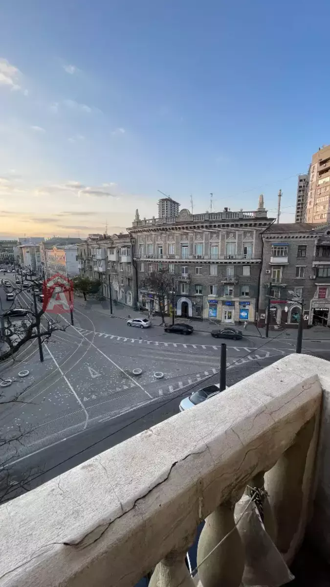 2 ��. ��������, 52/29/7 ��. �., 4/5 ������ ���� 8