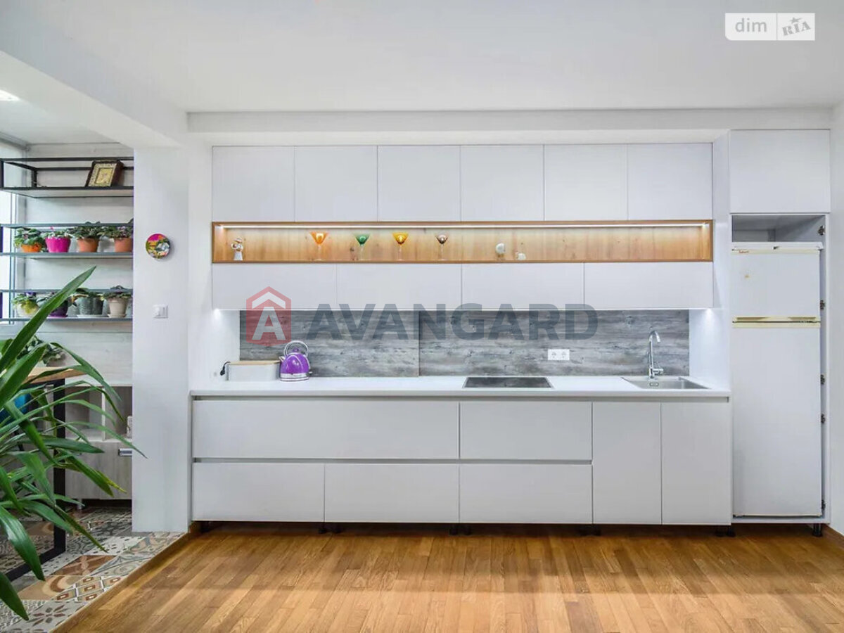 1 ��. ��������, 31/-/- ��. �., 3/17 ������ ���� 8