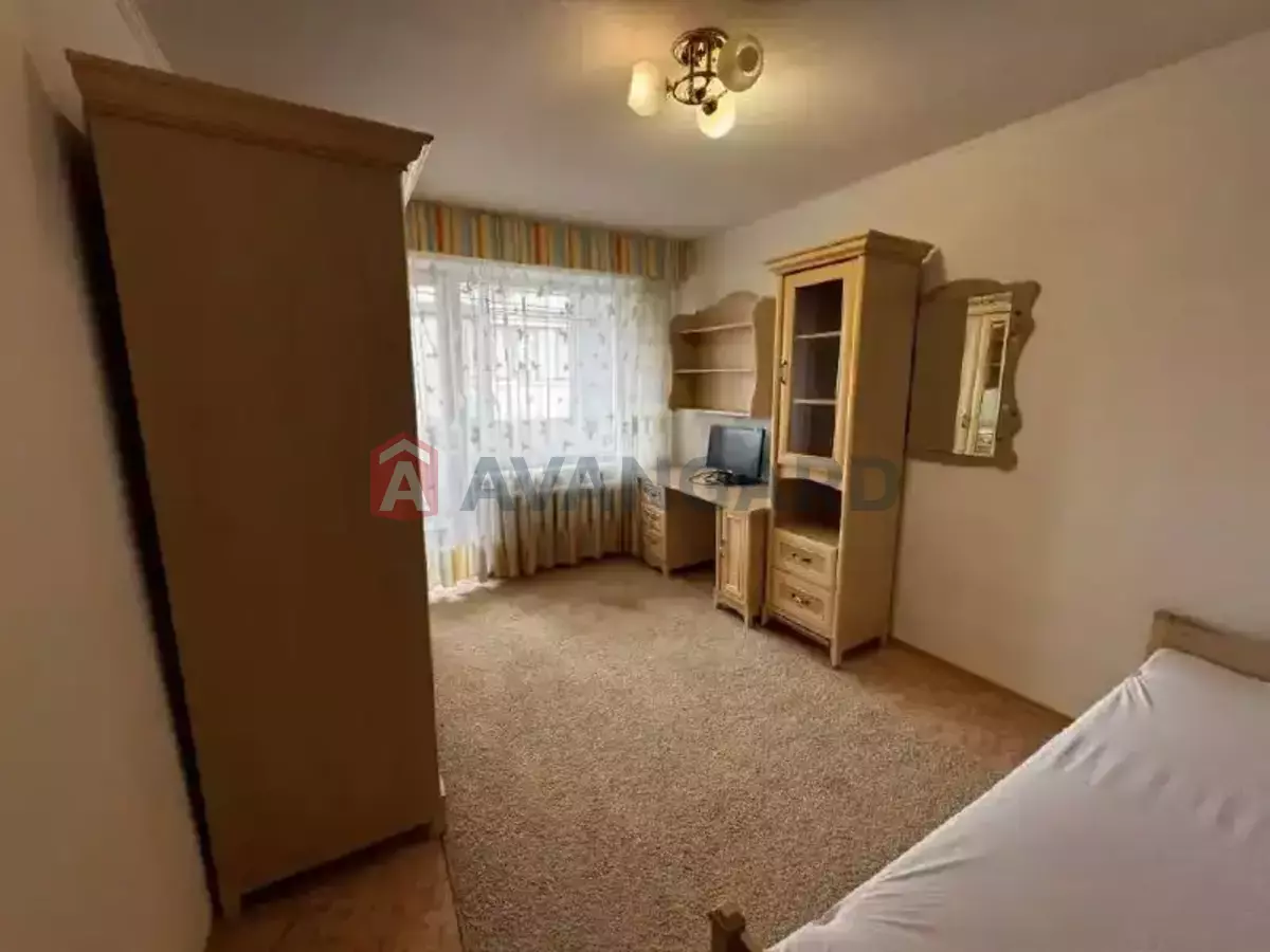 2 ����. ��������, 60/-/- ��. �., 7/9 ���� ���� 4
