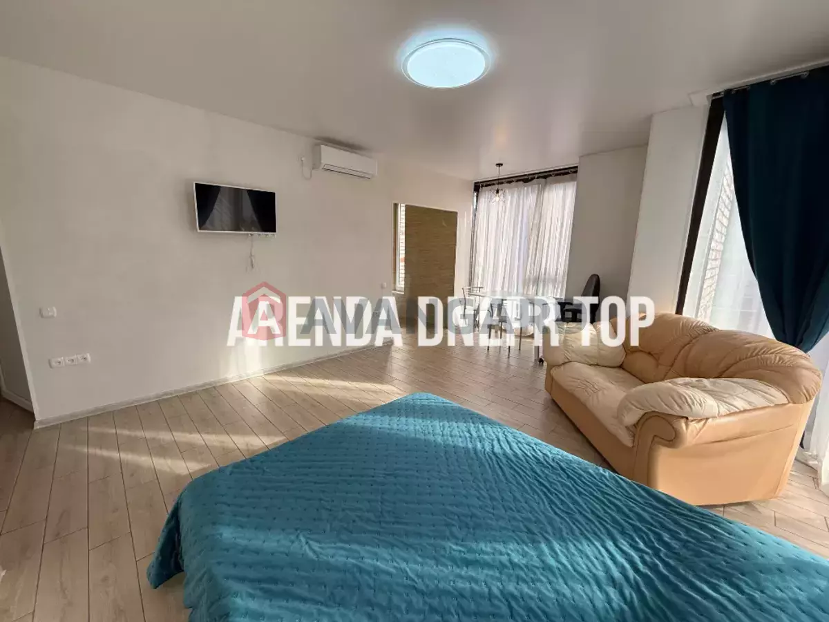 1 . , 44/-/- . ., 3/5   9