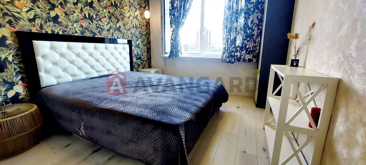 2 ����. ��������, 45/-/- ��. �., 15/18 ���� ���� 1