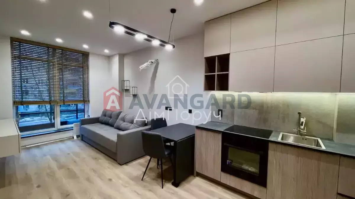 2 ����. ��������, 39/18/5 ��. �., 3/6 ���� ���� 1