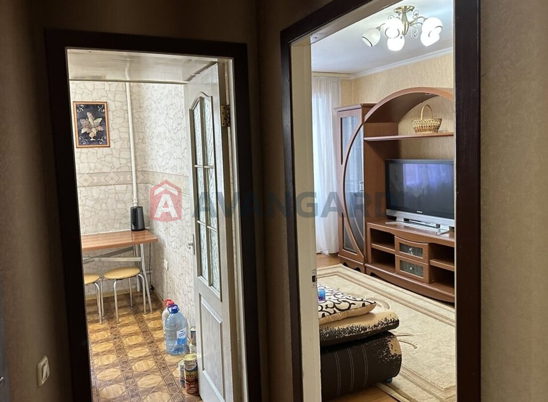 2 ����. ��������, 45/27/6 ��. �., 3/5 ���� ���� 12