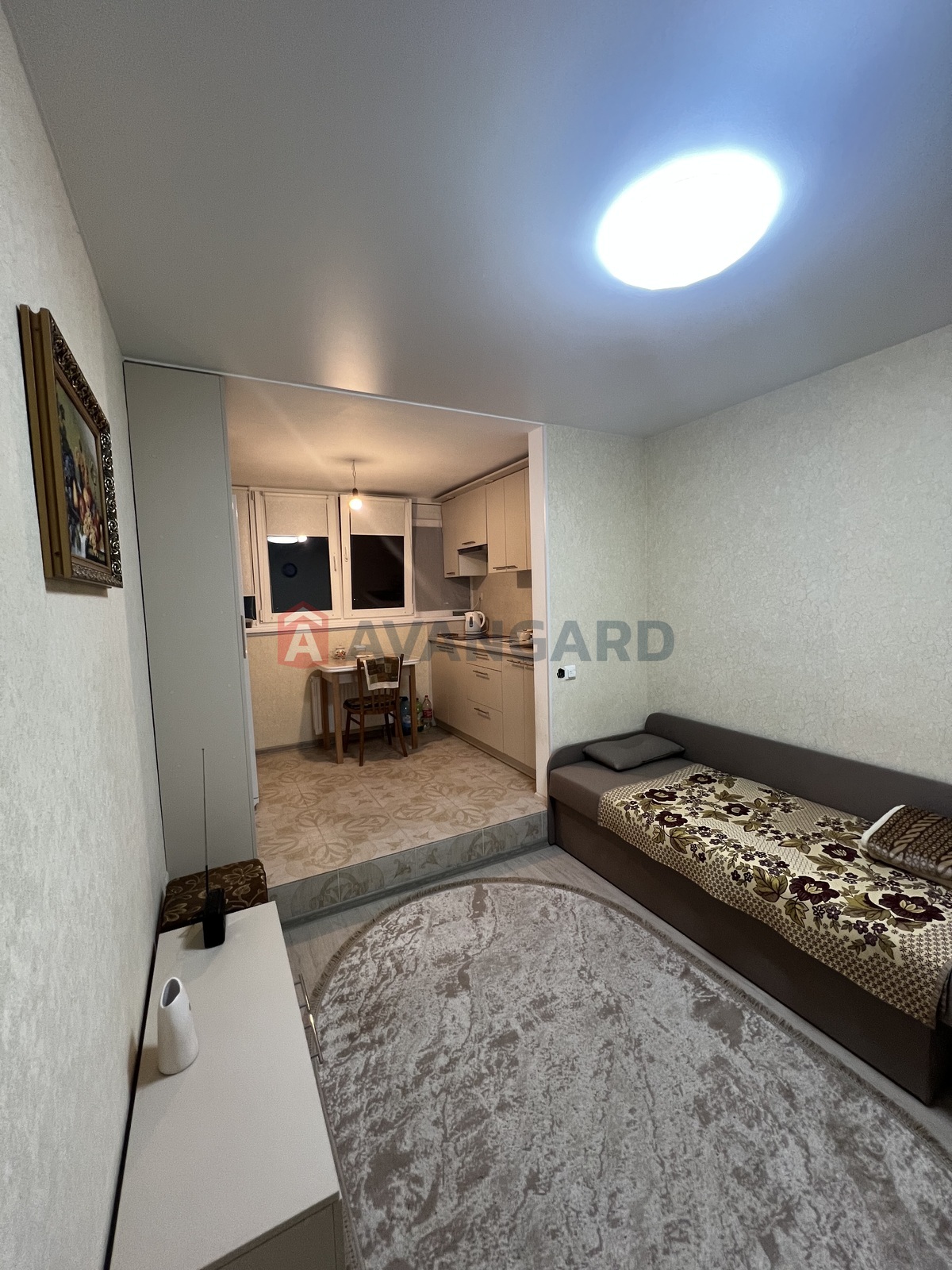 1 ��. ��������, 43/-/12 ��. �., 18/25 ������ ���� 5