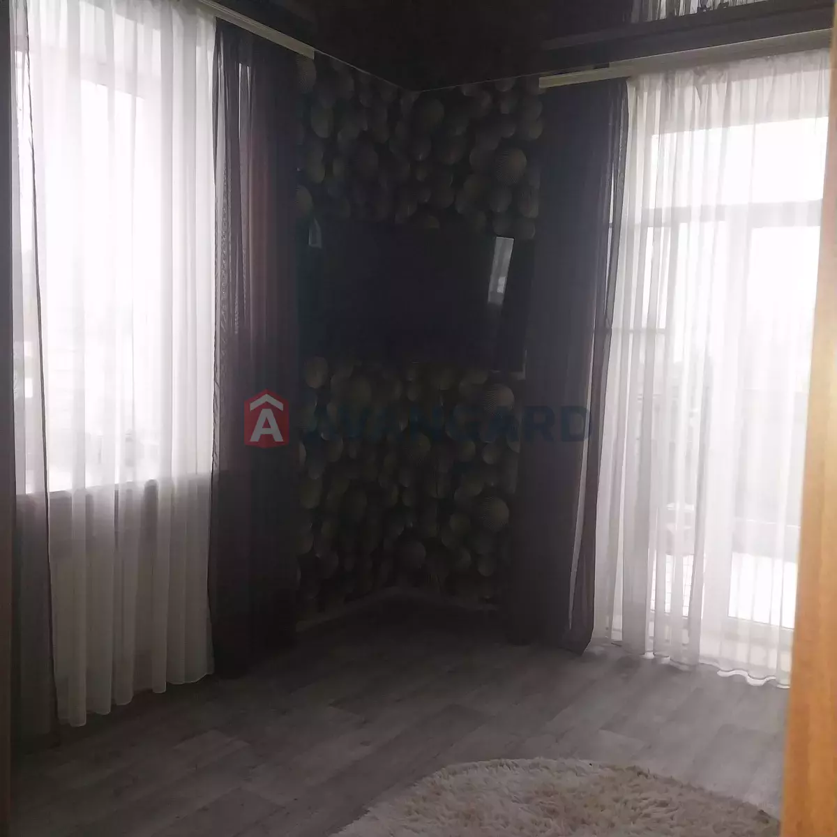 1 ����. ��������, 25/-/10 ��. �., 3/5 ���� ���� 2