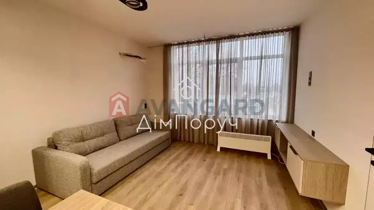 2 ����. ��������, 42/20/8 ��. �., 3/6 ���� ���� 7