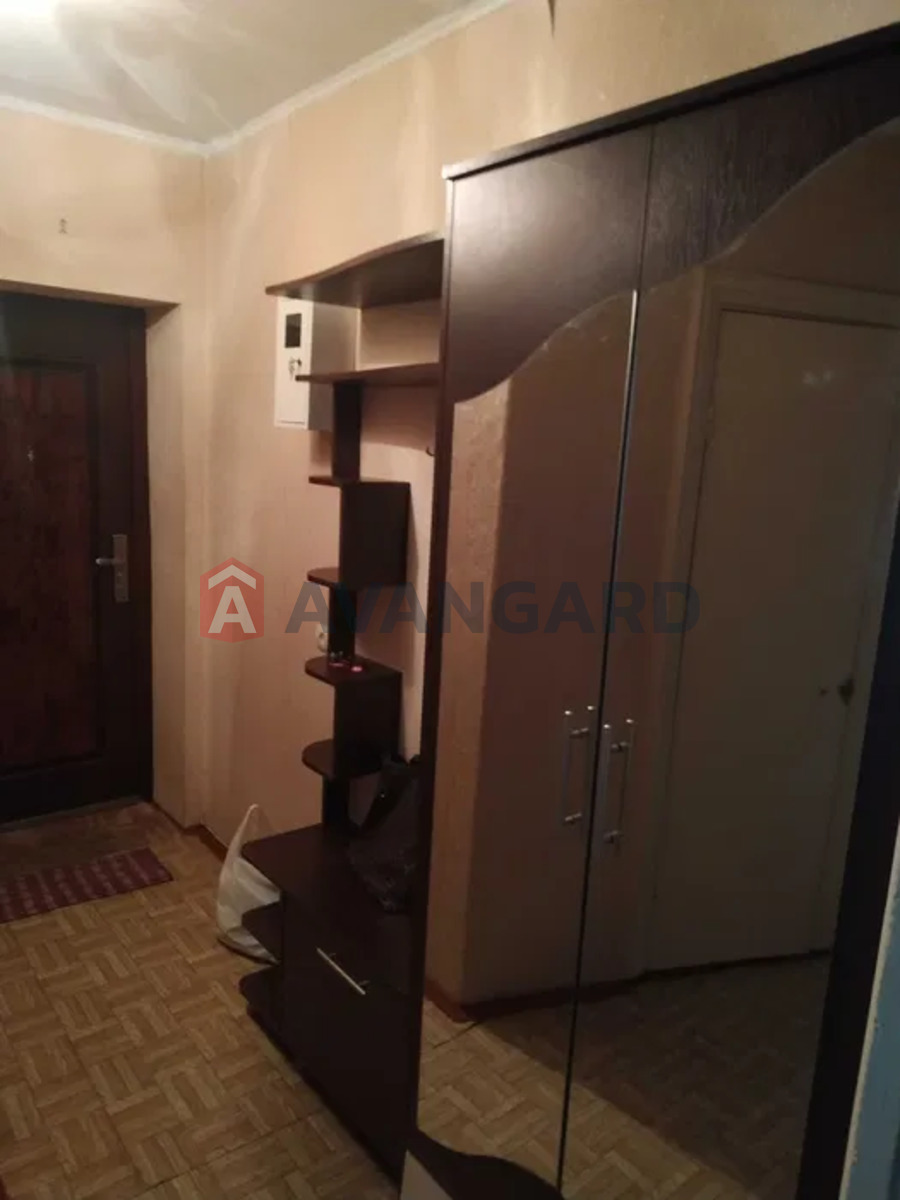 1 ��. ��������, 30/-/6 ��. �., 2/5 ������ ���� 7