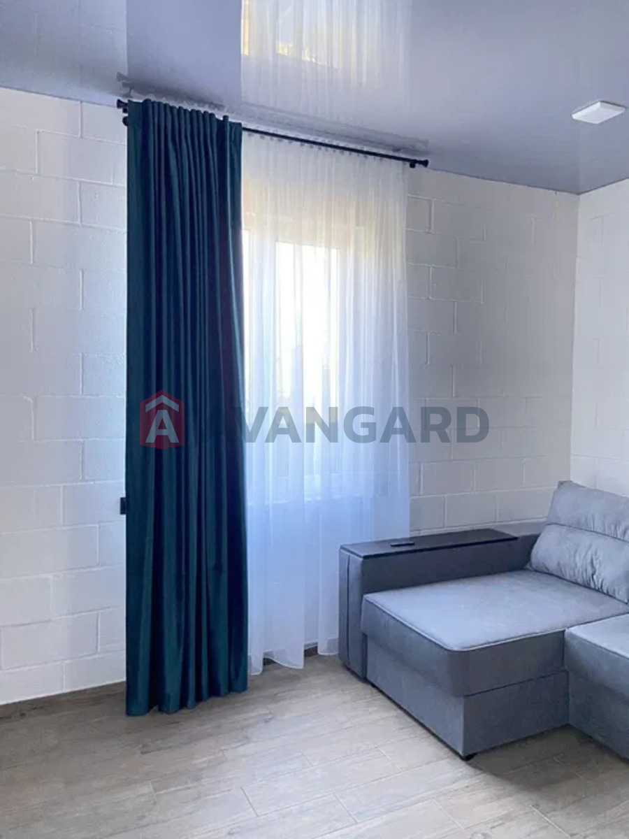 �������, 120 ��.�. ���� 8