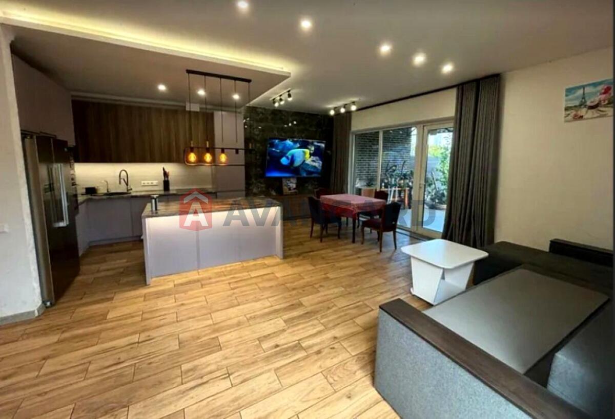 ��������, 165 ��.�. ���� 1