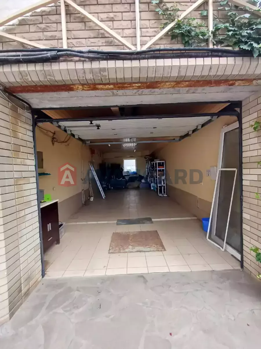 �������, 400 ��.�. ���� 15