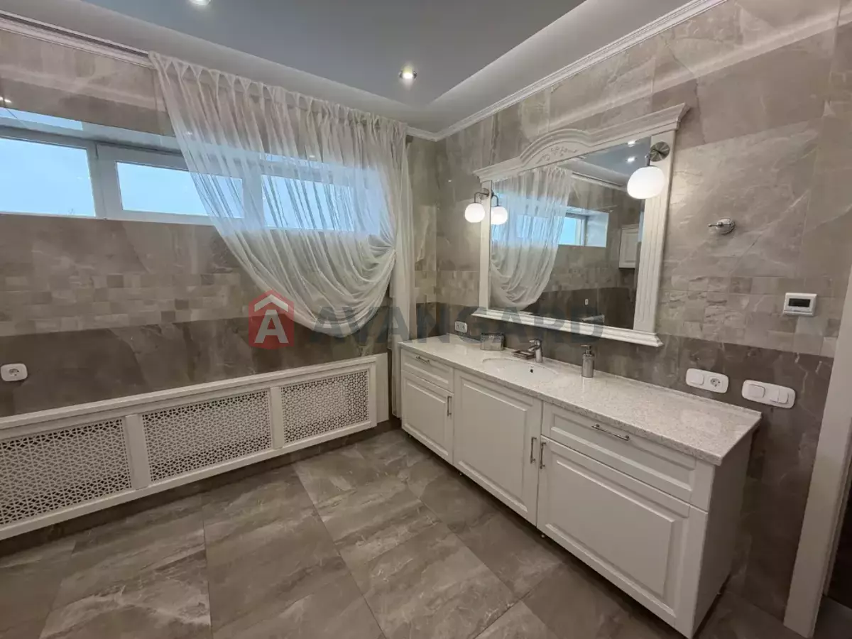 �������, 216 ��.�. ���� 14