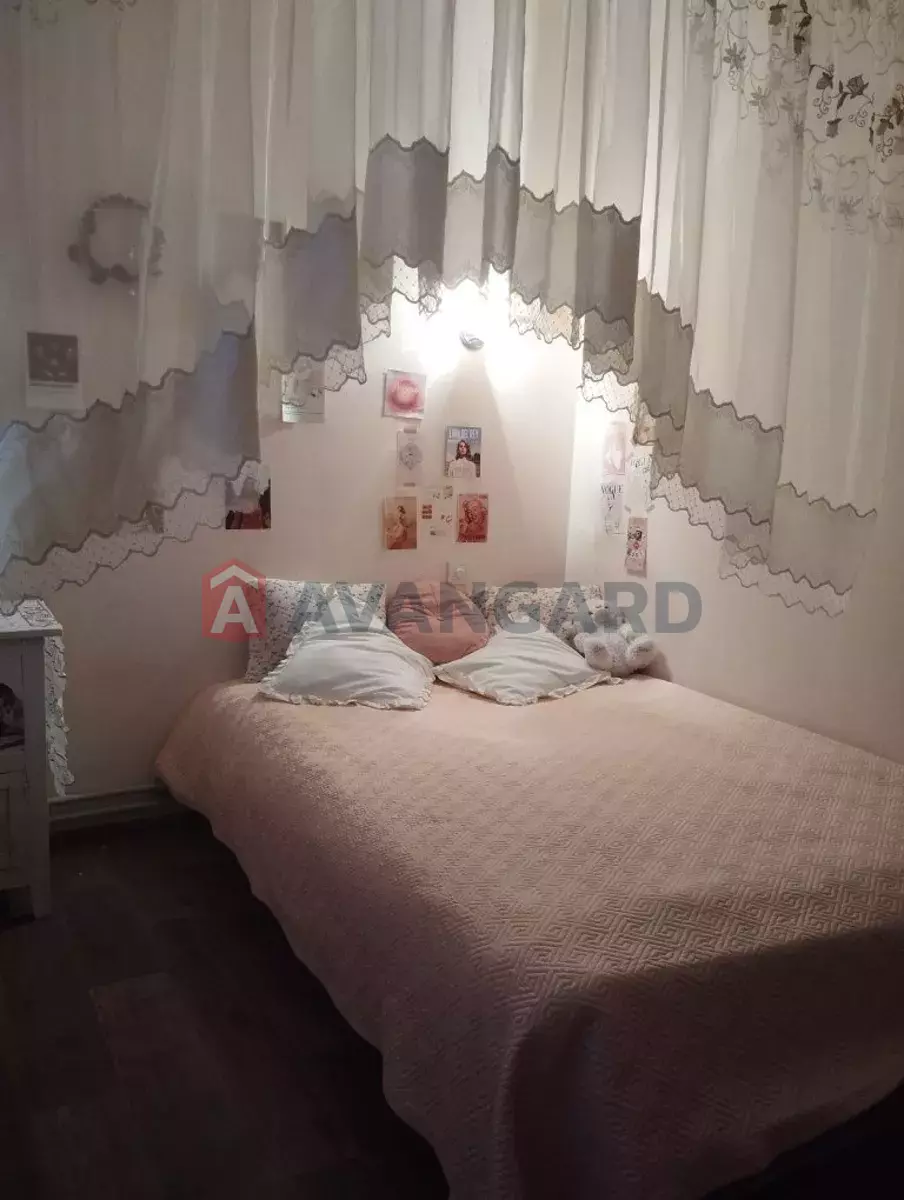 �������, 80 ��.�. ���� 14