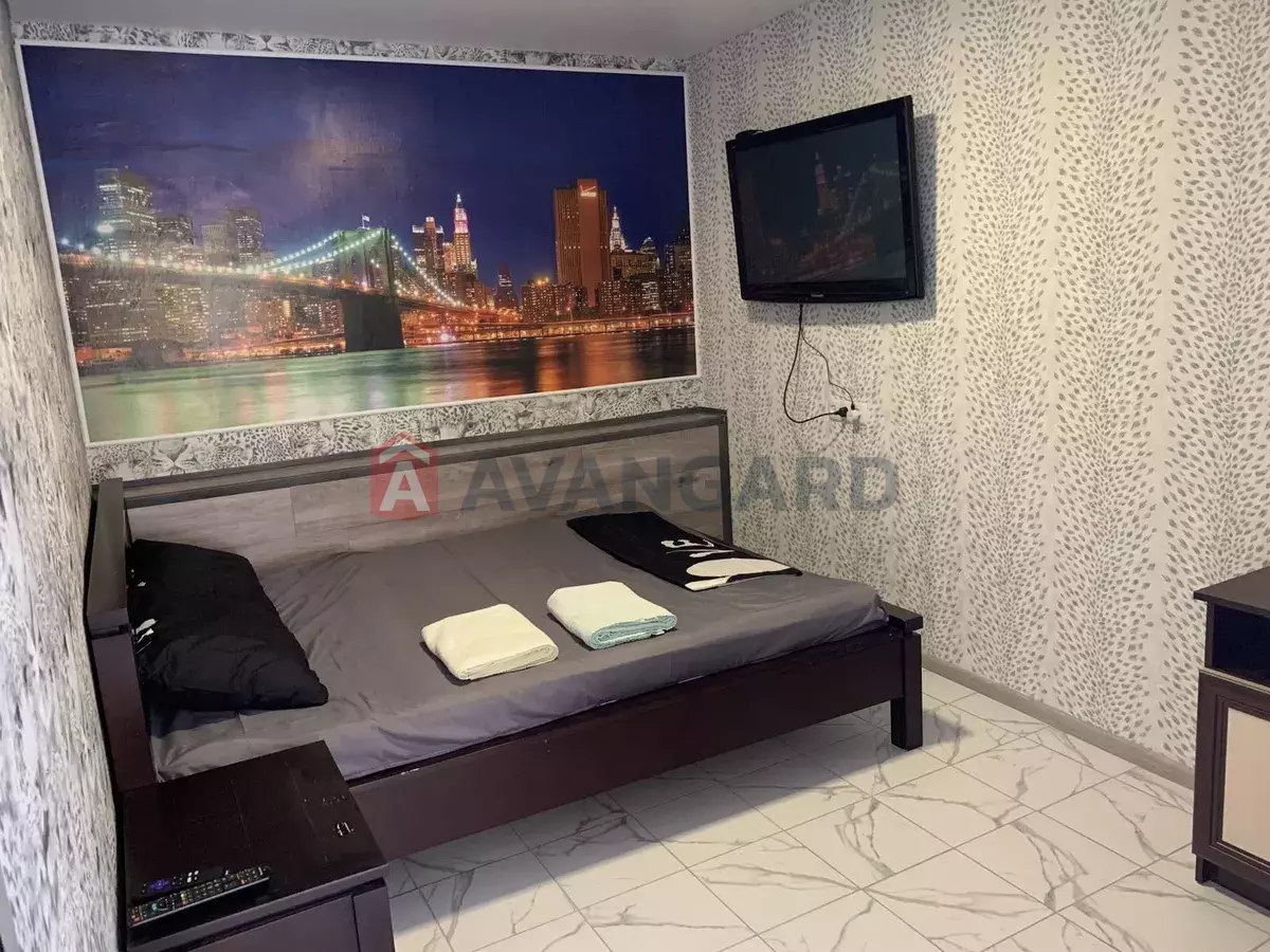 ������� �������, 38 ��.�. ���� 5