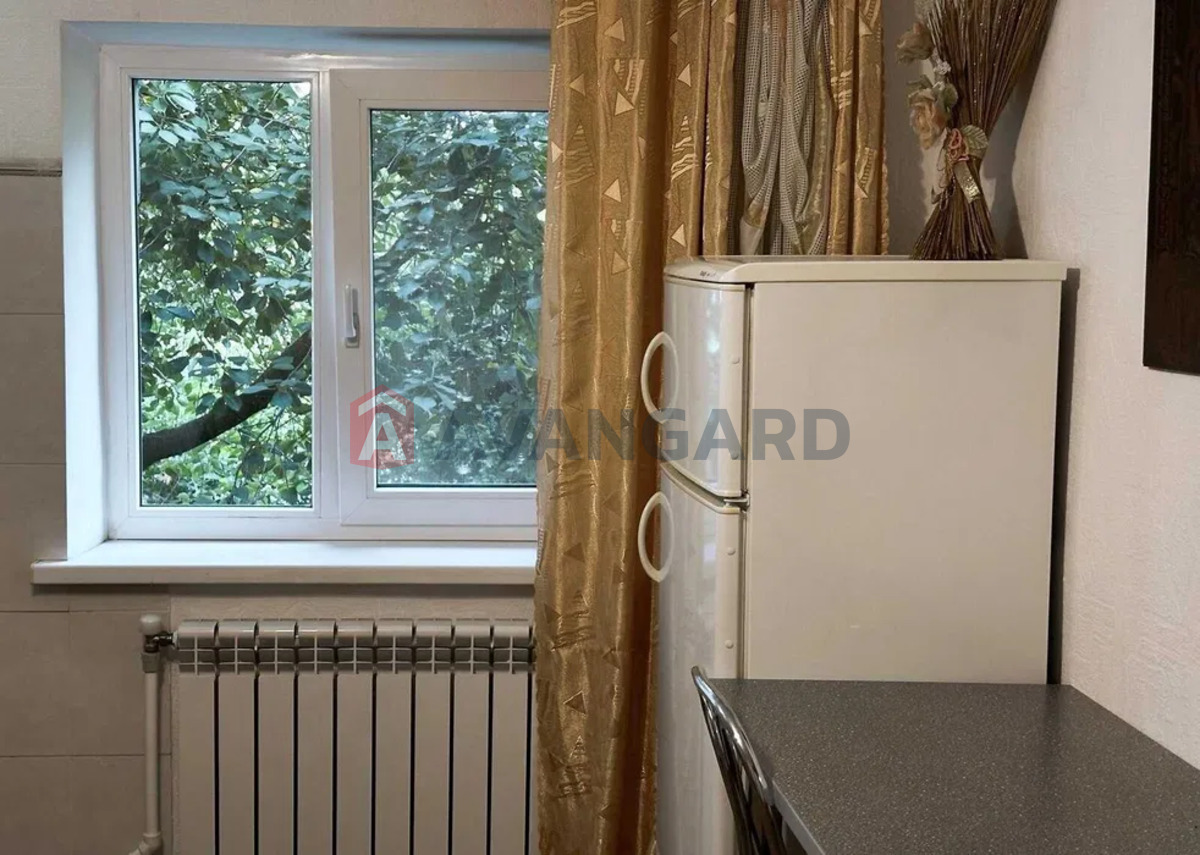 ������� �������, 50 ��.�. ���� 11