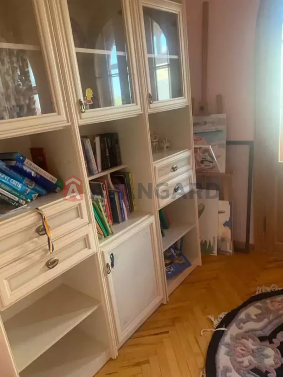 �������, 240 ��.�. ���� 13