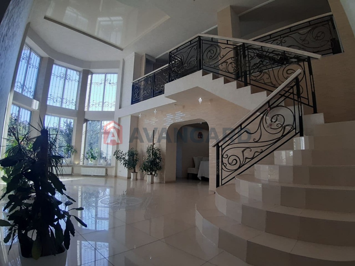 �������, 228 ��.�. ���� 1