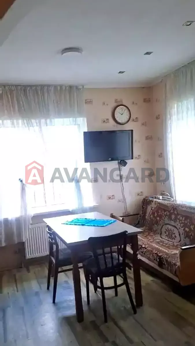 ���, 100 ��.�. ���� 29
