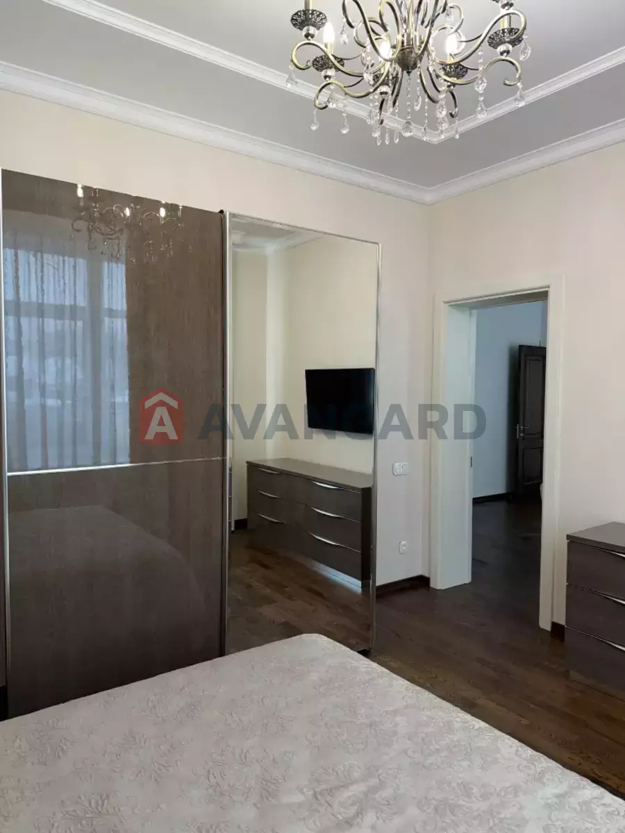 �������, 216 ��.�. ���� 6