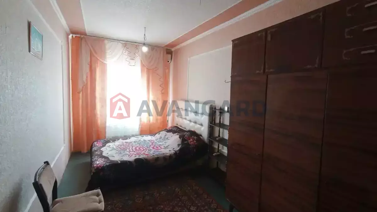 ������� �������, 140 ��.�. ���� 13